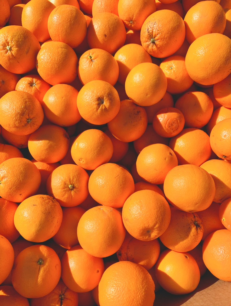 Image of hundreds of oranges