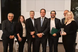 Vince's representatives stand with the South Simcore business community and elected officials